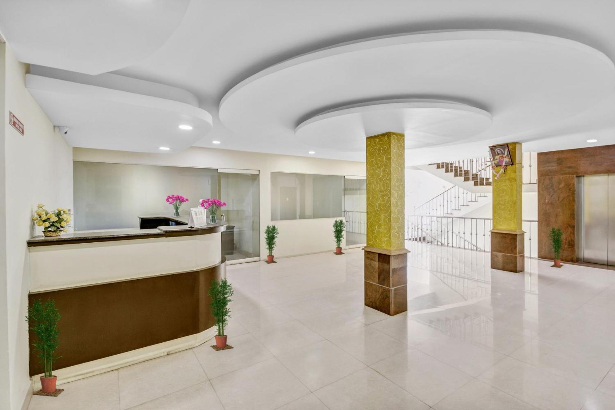 Hotel O Kalapurackal Residency Thekkady Ngoại thất bức ảnh