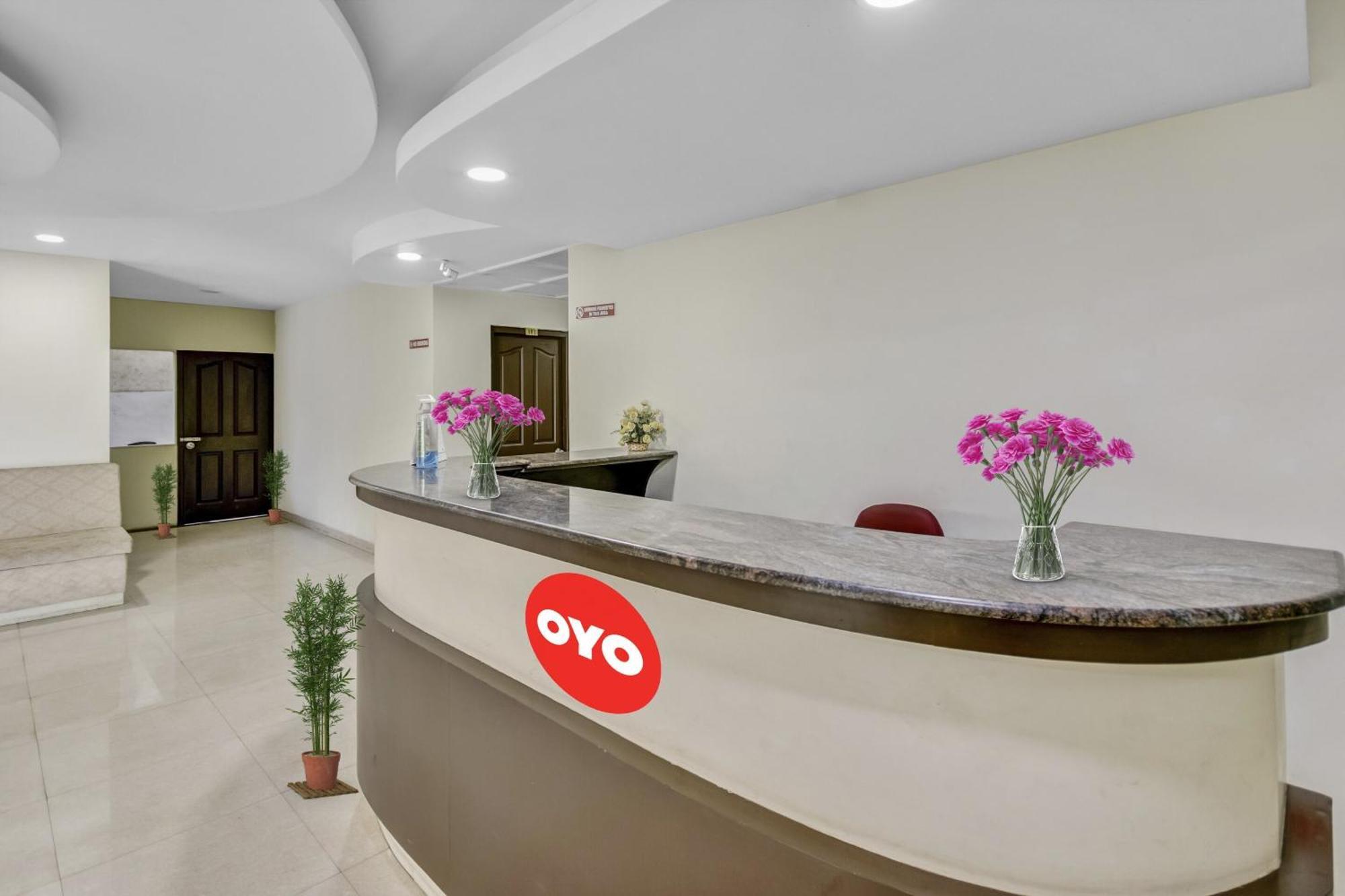Hotel O Kalapurackal Residency Thekkady Ngoại thất bức ảnh